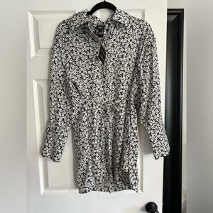 Sofia Riche X Bar III Black & White Ditsy Floral print Dress